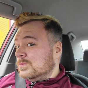 Meet your Posher, Jason